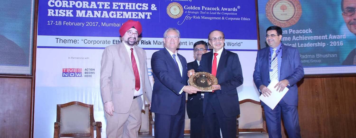 Adi Godrej, Chairman, The Godrej Group, receiving the Golden Peacock Lifetime Achievement Award for Ethical Leadership